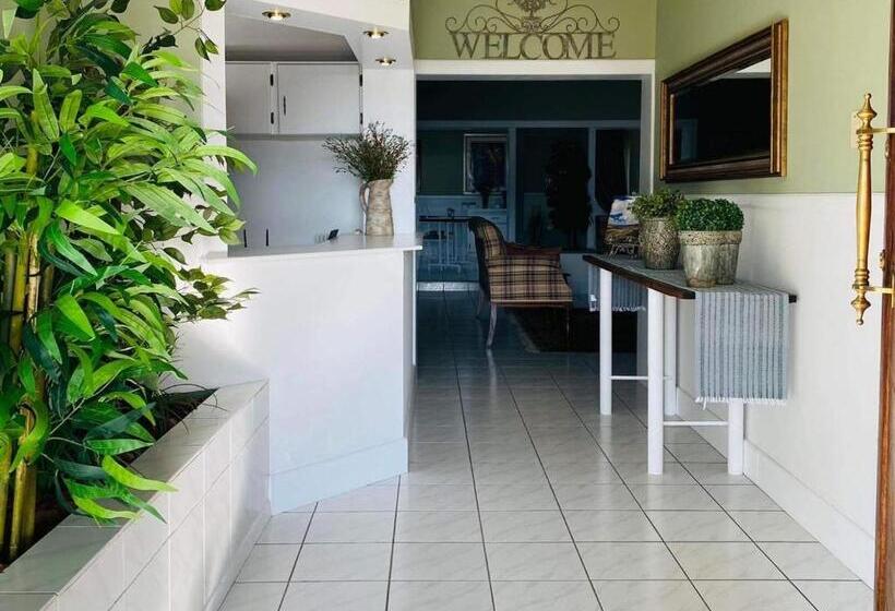 بنسيون Karoo Country Guesthouse