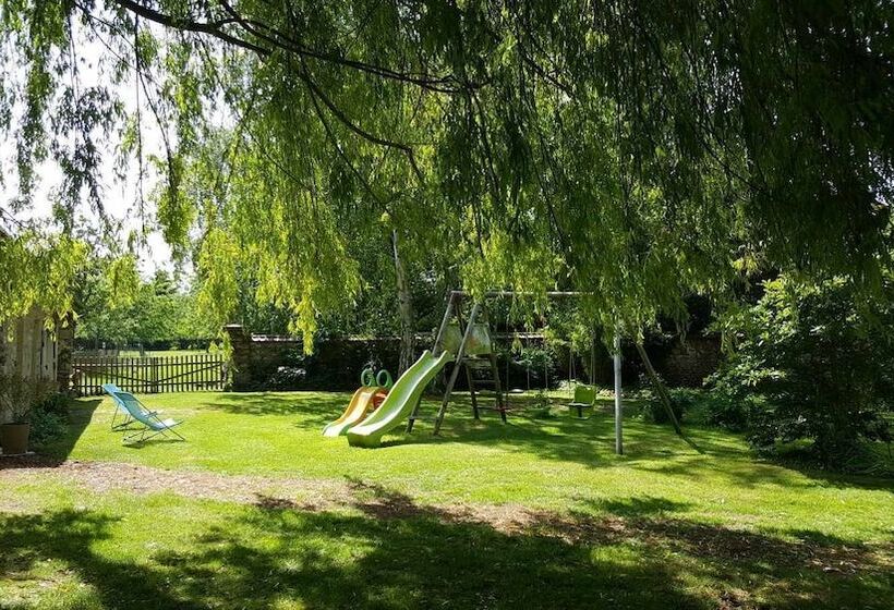 ペンション La Chambrée Des Colombes