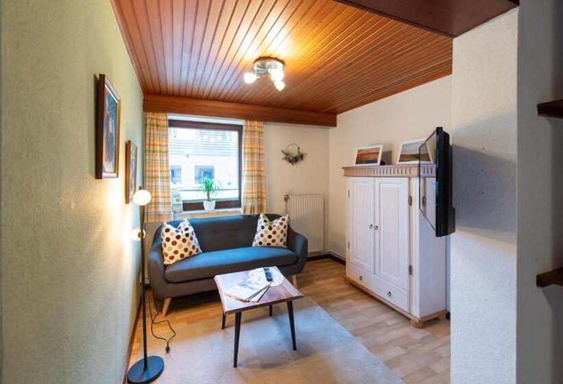 بنسيون Landhaus Jägerhof