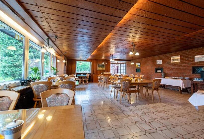 بنسيون Landhaus Jägerhof