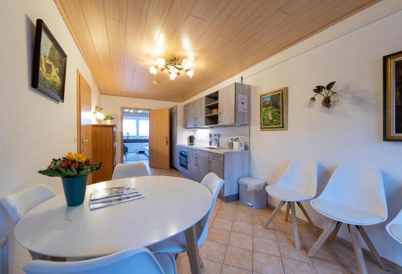 بنسيون Landhaus Jägerhof