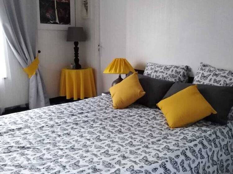 بنسيون Le Moulin Bertrand