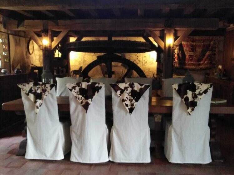 بنسيون Le Moulin Bertrand