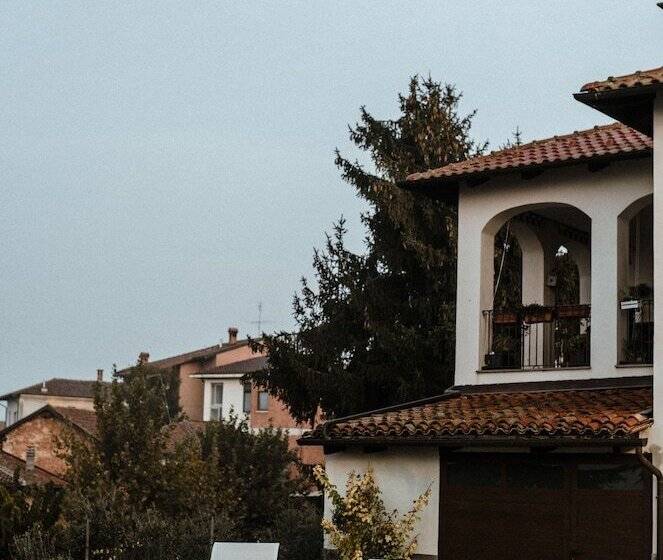 פנסיון Moonfra