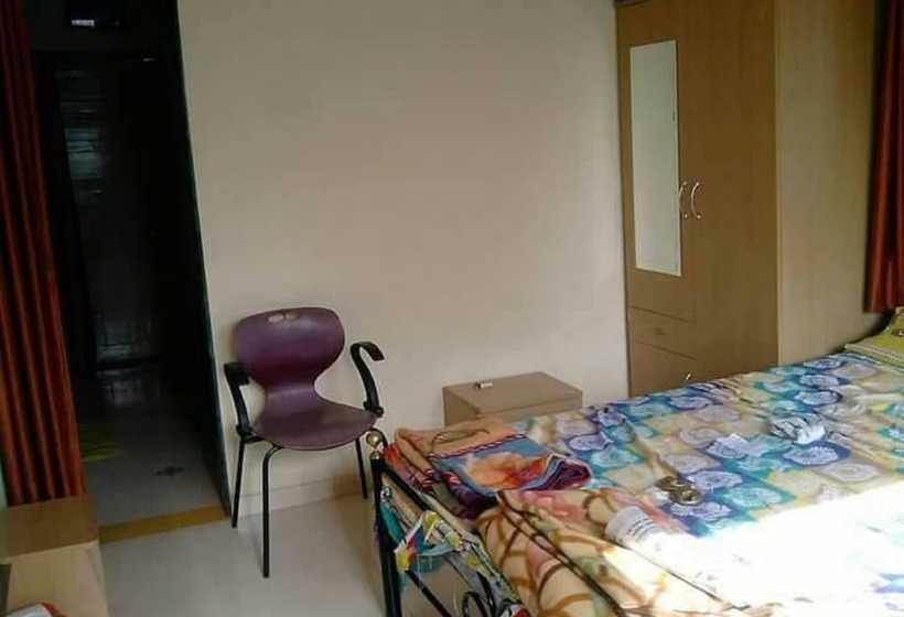 פנסיון Nandanvan Bungalow