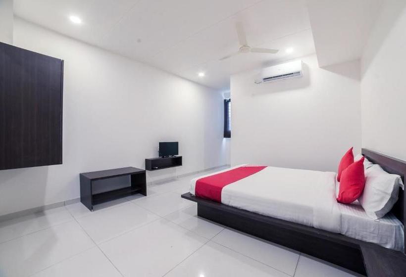 膳宿费 Oyo Home 75777 Samudra Executive