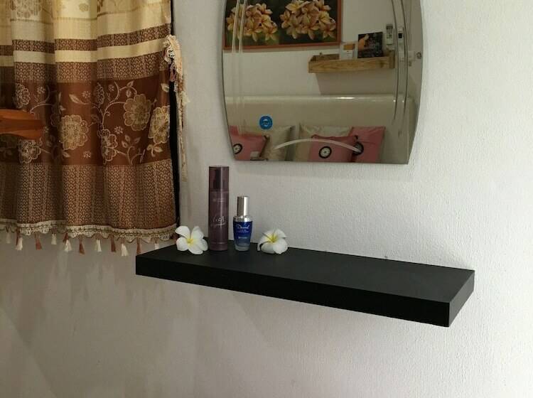 ペンション Pakasan Garden Home