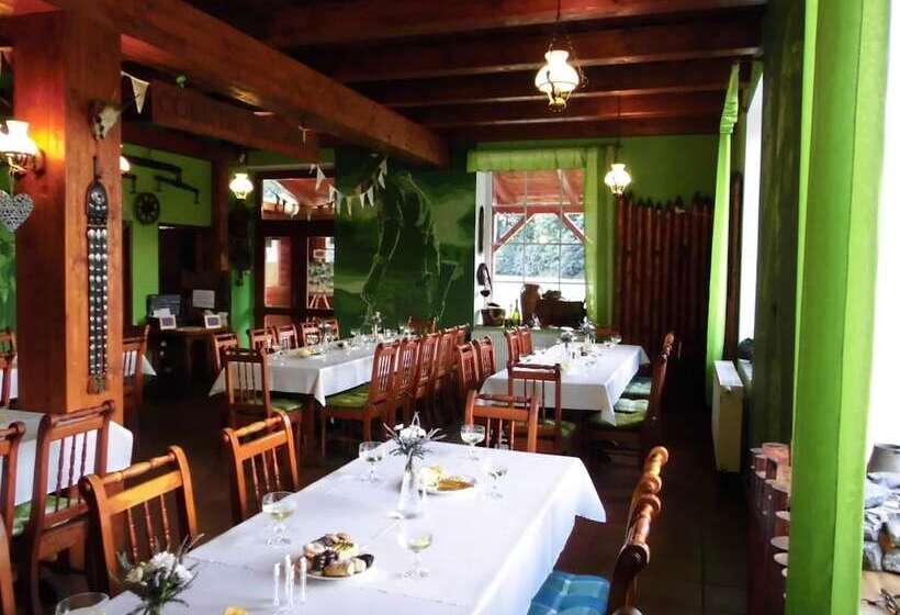 پانسیون Penzion Country Steak Restaurant