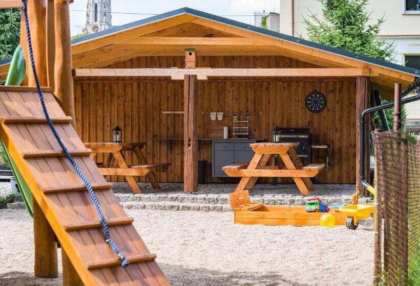 膳宿费 Penzion, Restaurant Gloria