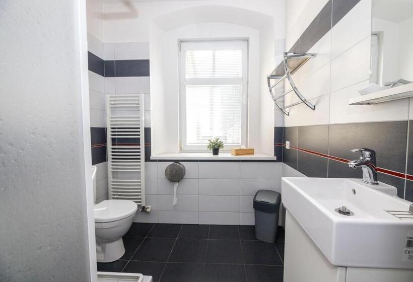 膳宿费 Penzion, Restaurant Gloria