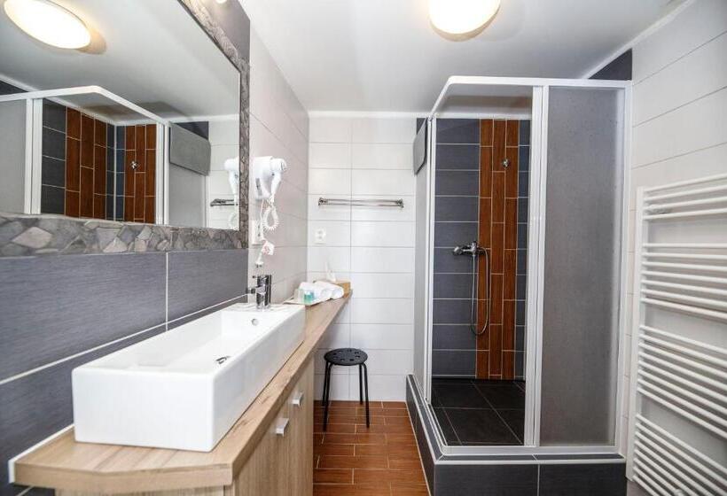 膳宿费 Penzion, Restaurant Gloria