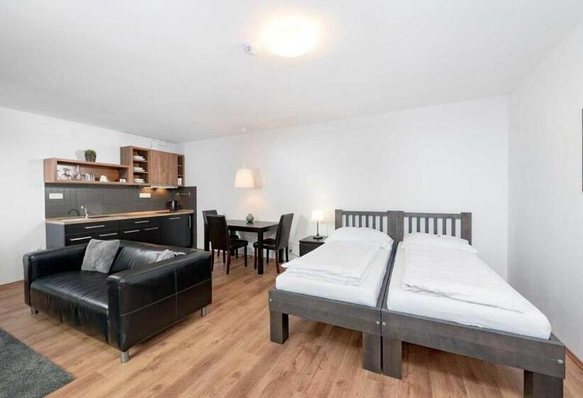 膳宿费 Penzion, Restaurant Gloria