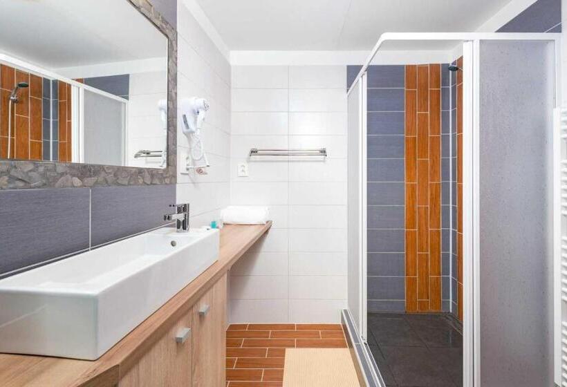 膳宿费 Penzion, Restaurant Gloria