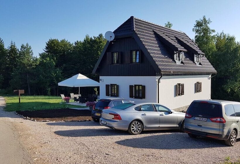 פנסיון Plitvice Lakes Villa Mija