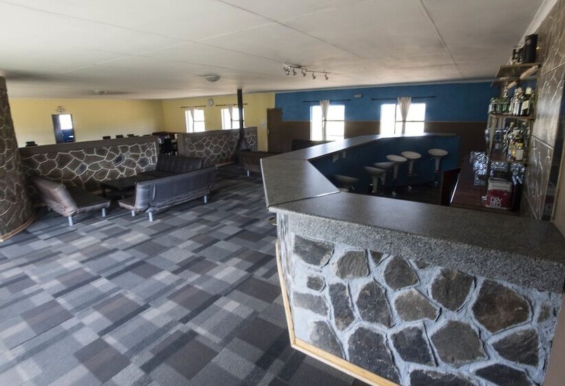 פנסיון Sani Stone Lodge