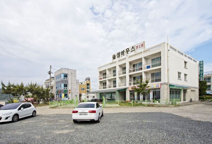 Pensão Solsum House