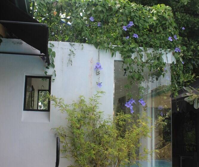 膳宿费 Villa Escondite