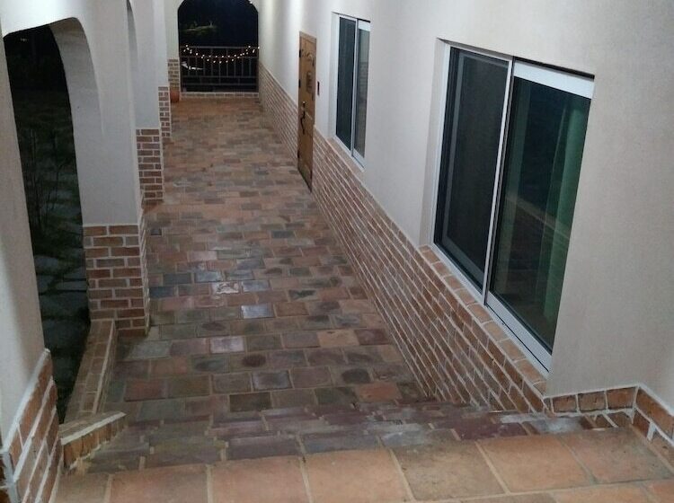 פנסיון Dodo27 Guest House