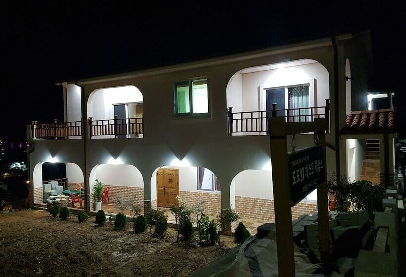 Pensão Dodo27 Guest House