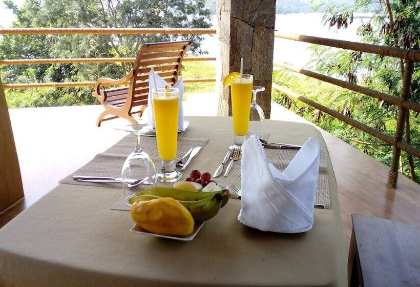 리조트 Castle Palace Kandy