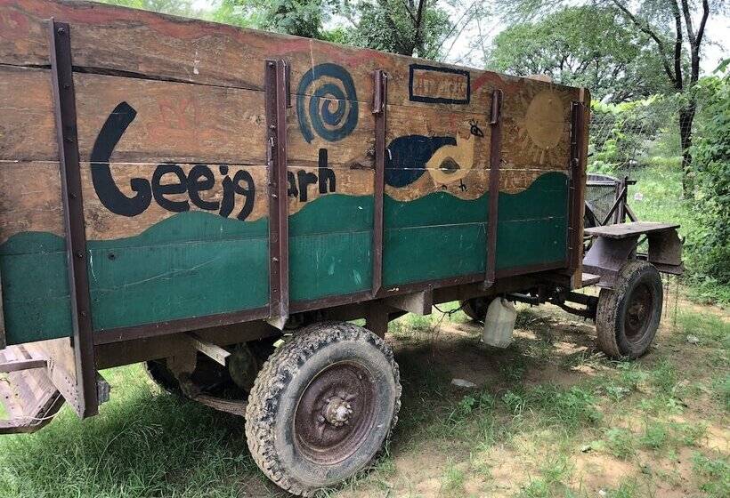 منتجع Geejgarh Eco Village By Opensky