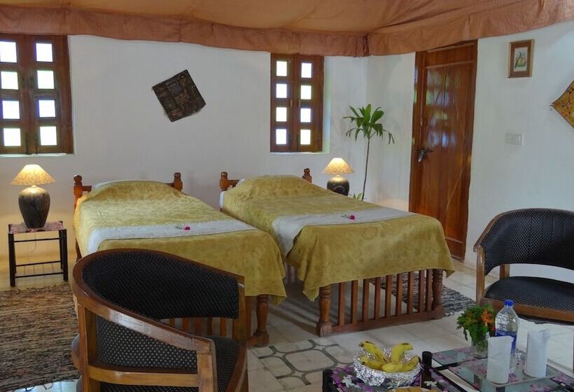 منتجع Geejgarh Eco Village By Opensky