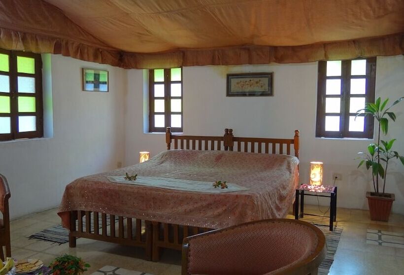 منتجع Geejgarh Eco Village By Opensky