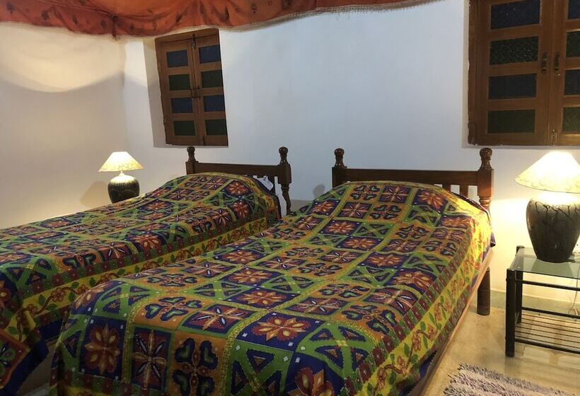 منتجع Geejgarh Eco Village By Opensky