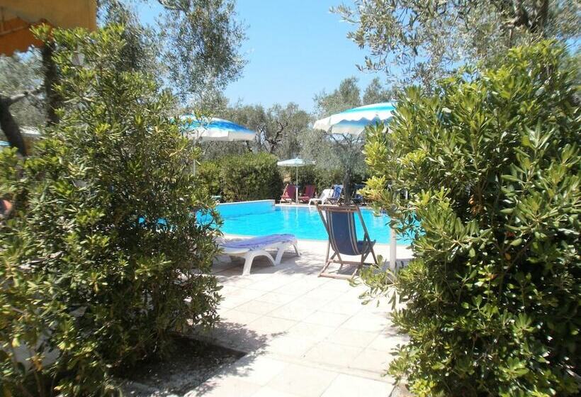 منتجع Villaggio Gallo