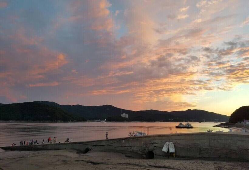 Saipan Motel With Sea View