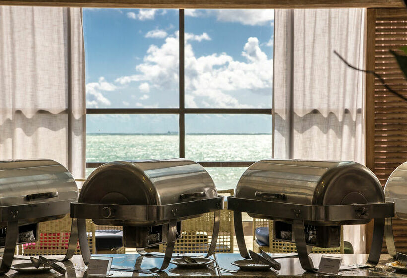 Отель Wyndham Garden Recife Pernambuco