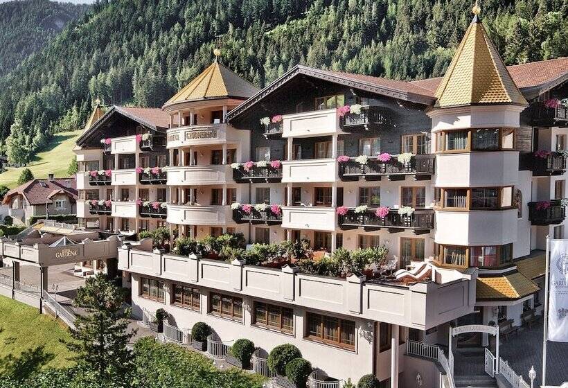Gardena Grödnerhof   Hotel & Spa