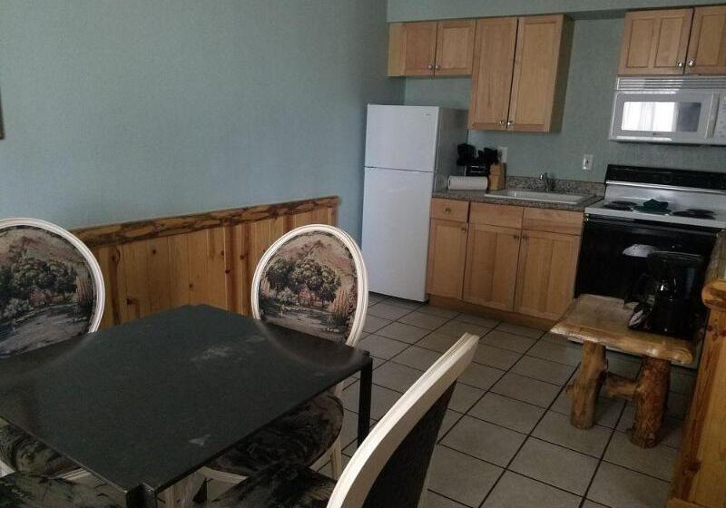 Отель 3 Peaks Resort & Beach Club