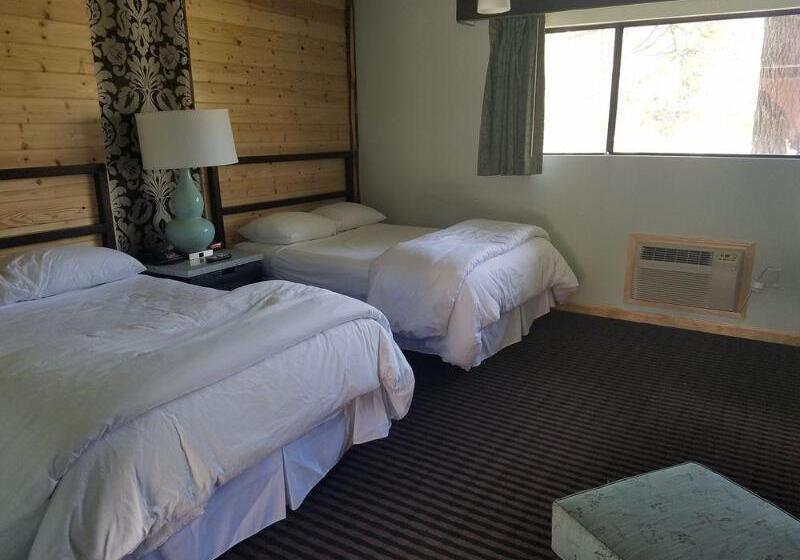 Отель 3 Peaks Resort & Beach Club