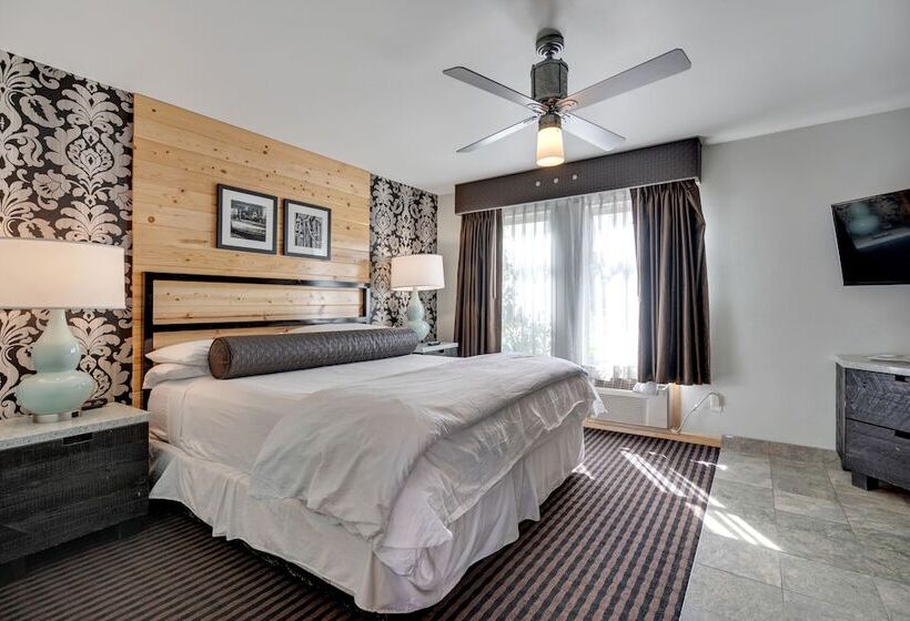 Отель 3 Peaks Resort & Beach Club