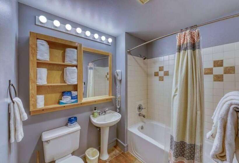 ホテル 1 Bedroom Mountain Condo In River Run Village With Beautiful Mountain Views And Walking Distance To