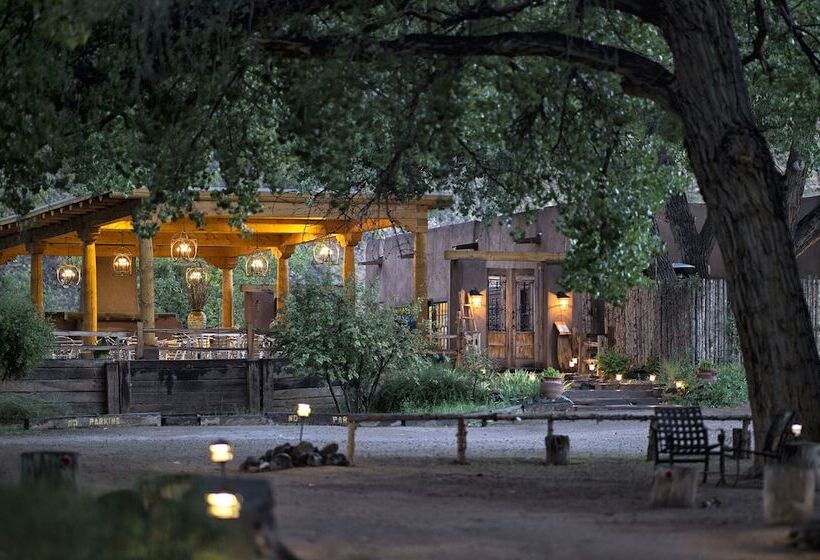 فندق Abiquiu Inn