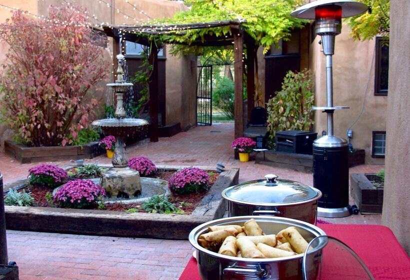 فندق Abiquiu Inn