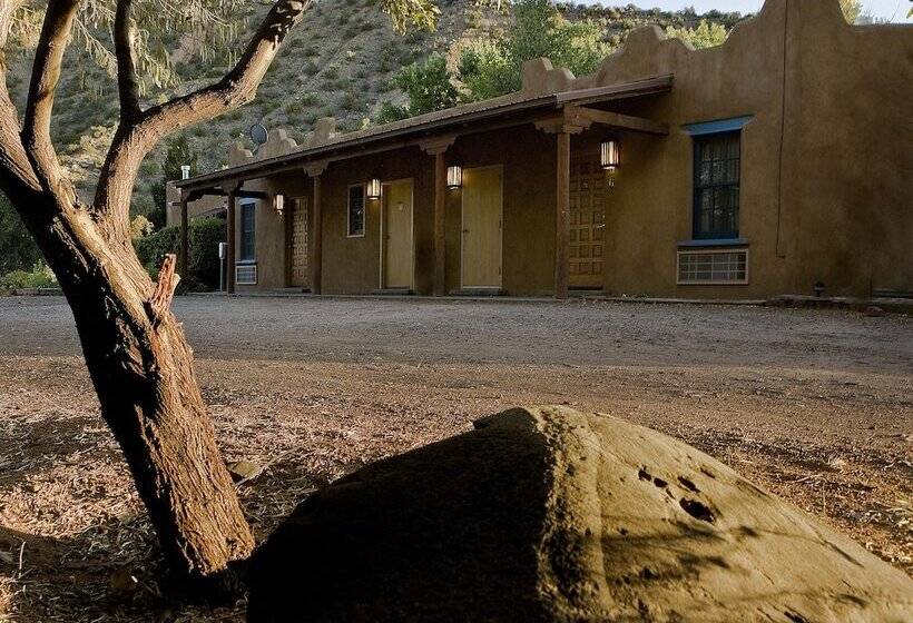 فندق Abiquiu Inn