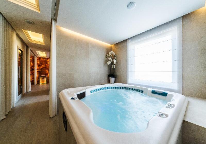 Airport Hotel Okęcie