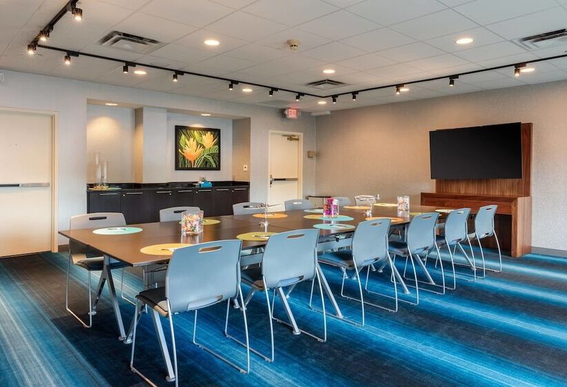 هتل Aloft Columbia Harbison