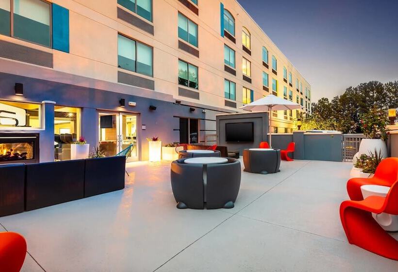 فندق Aloft Columbia Harbison