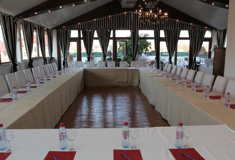 هتل Arc De Triomphe By Residence S