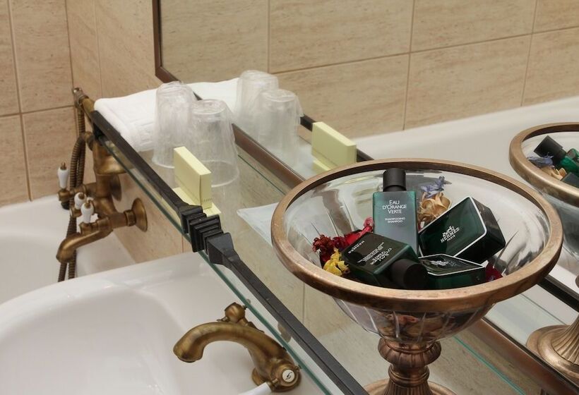 هتل Arc De Triomphe By Residence S