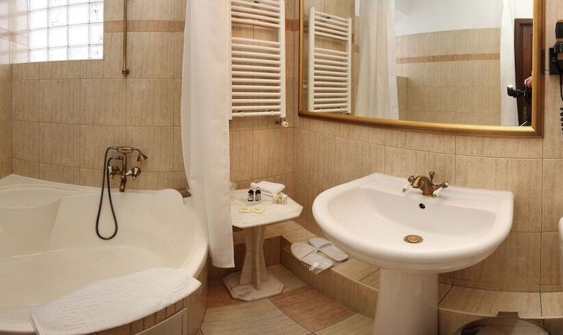 هتل Arc De Triomphe By Residence S