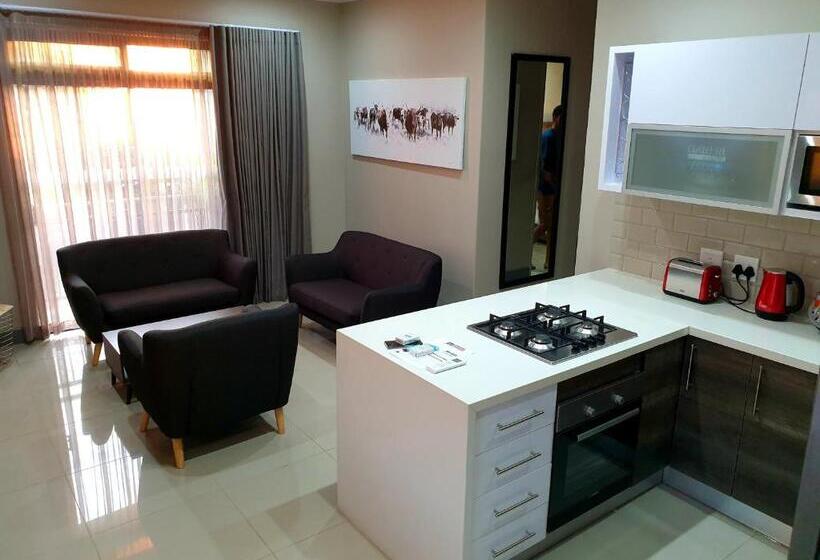 בית מלון כפרי At Hatfield Apartments