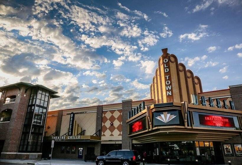 Отель At Old Town