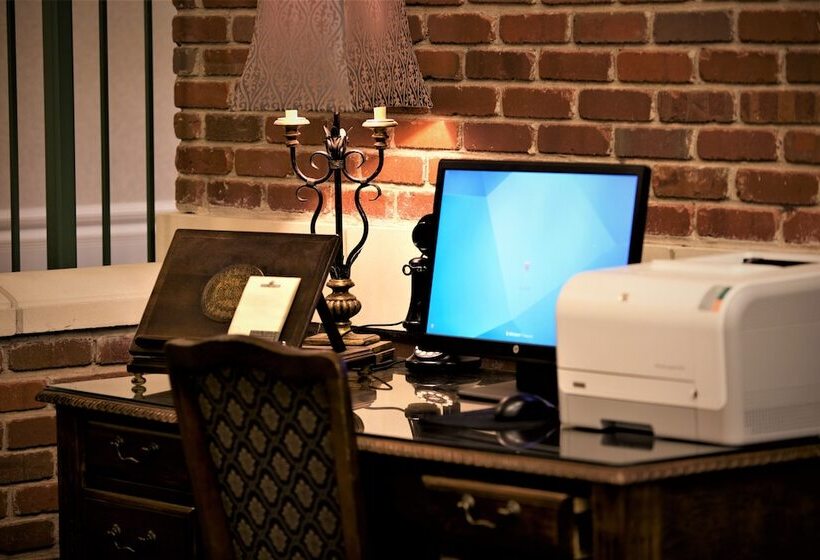 Отель At Old Town