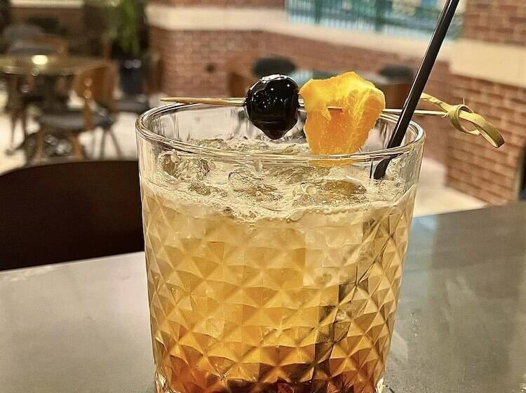 Отель At Old Town