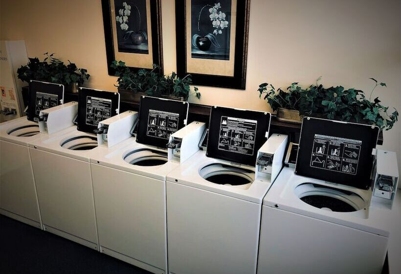 Отель At Old Town